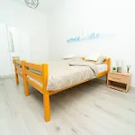 Beautiful 1Bdr In City Center